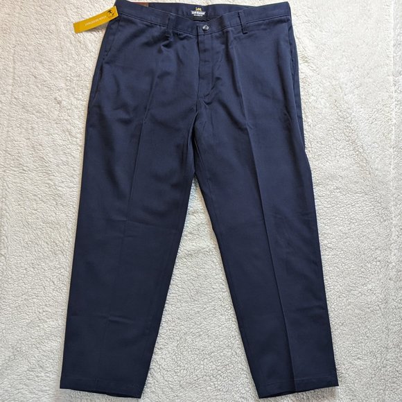 Men's Lee Relaxed Fit Flat Front Pant 40 x 30 - Picture 1 of 10